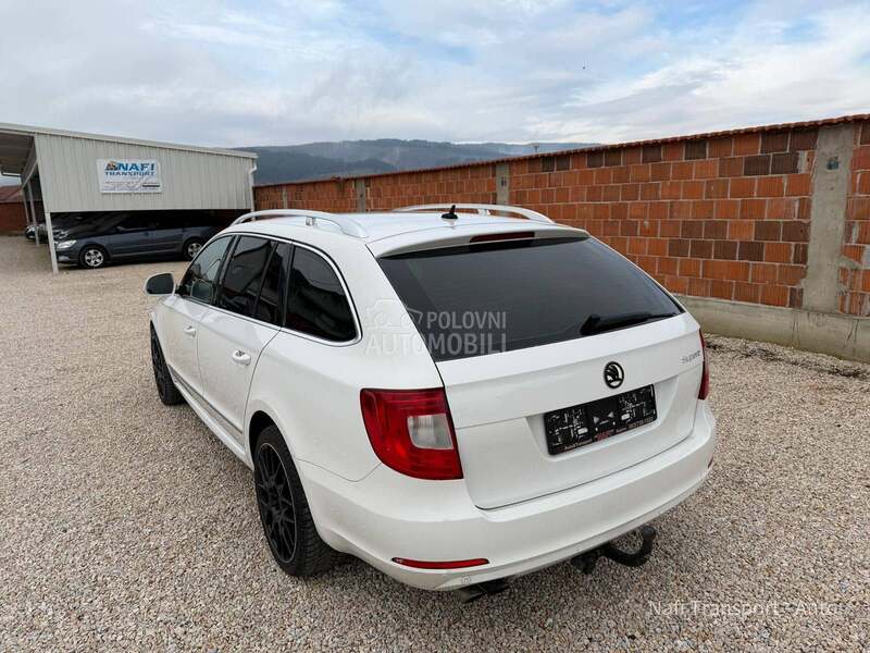 Škoda Superb 
