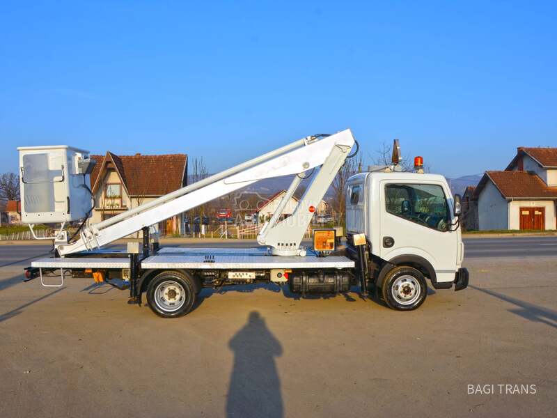 Nissan MULTITEL ALU 160