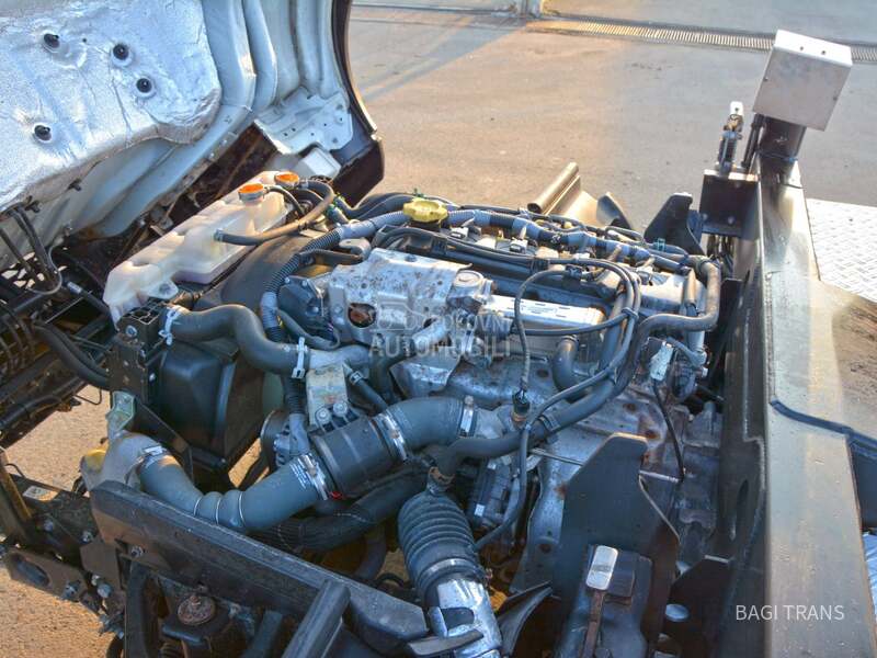 Nissan MULTITEL ALU 160