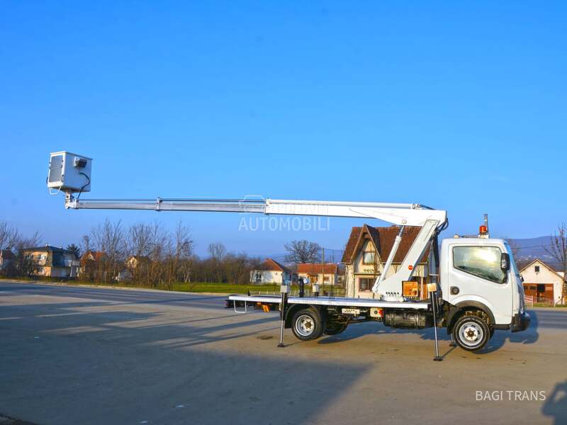 Nissan MULTITEL ALU 160