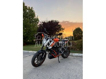 KTM Duke 125