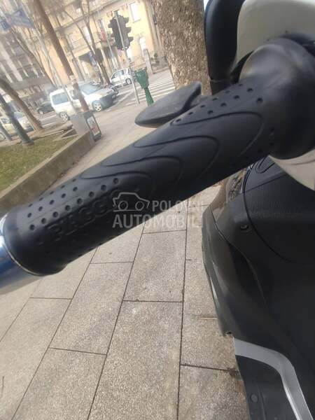 Piaggio MP3 Yourban LT B kat