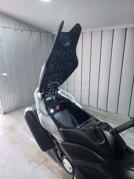 Yamaha T max