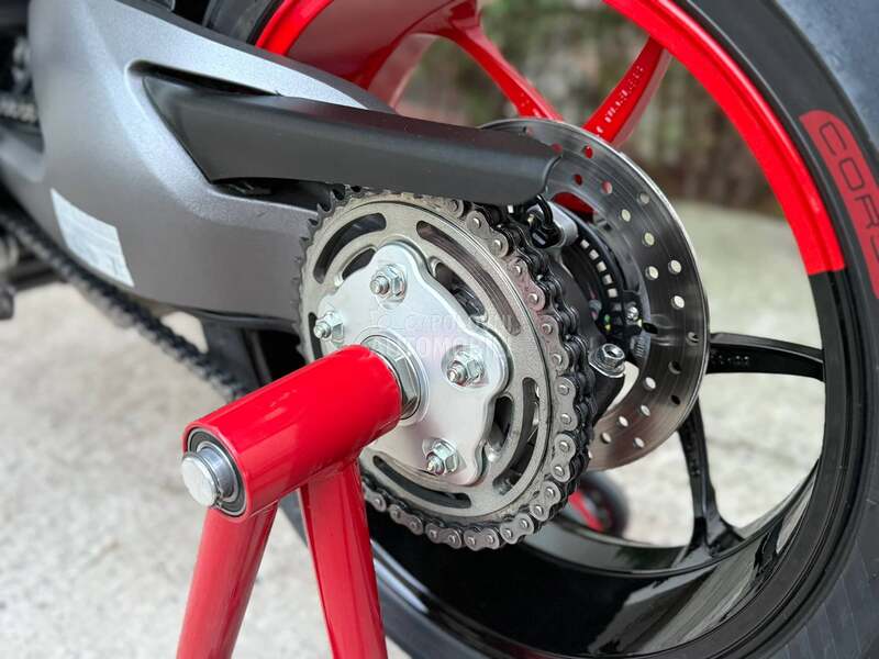 Ducati Hypermotard 950 RVE