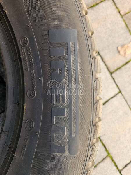 Pirelli 215/65 R16 Zimska