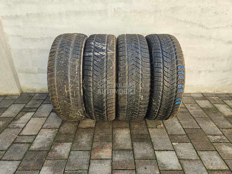 Pirelli 215/65 R16 Zimska