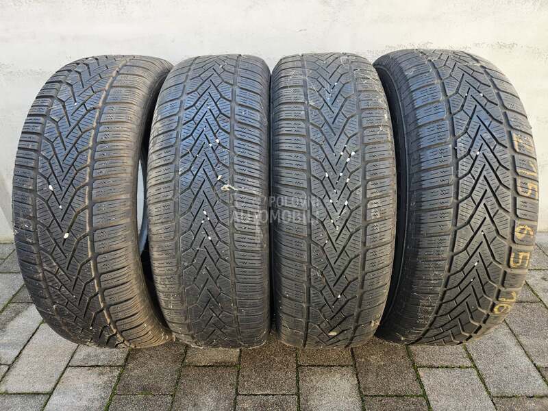 Semperit 215/65 R16 Zimska