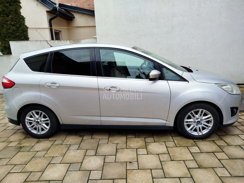 Ford C-Max TITANIUM