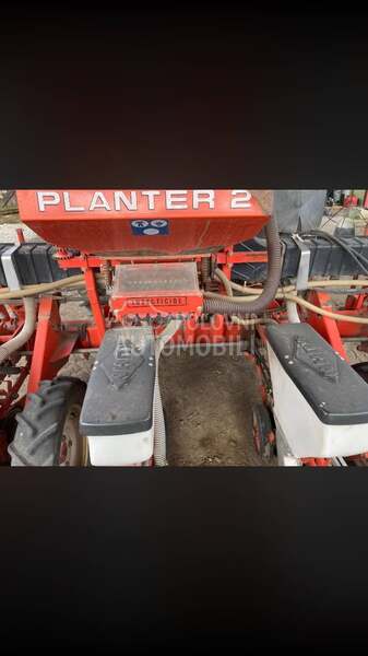 Kuhn planter 2