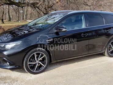 Toyota Auris 1.8 hibrid