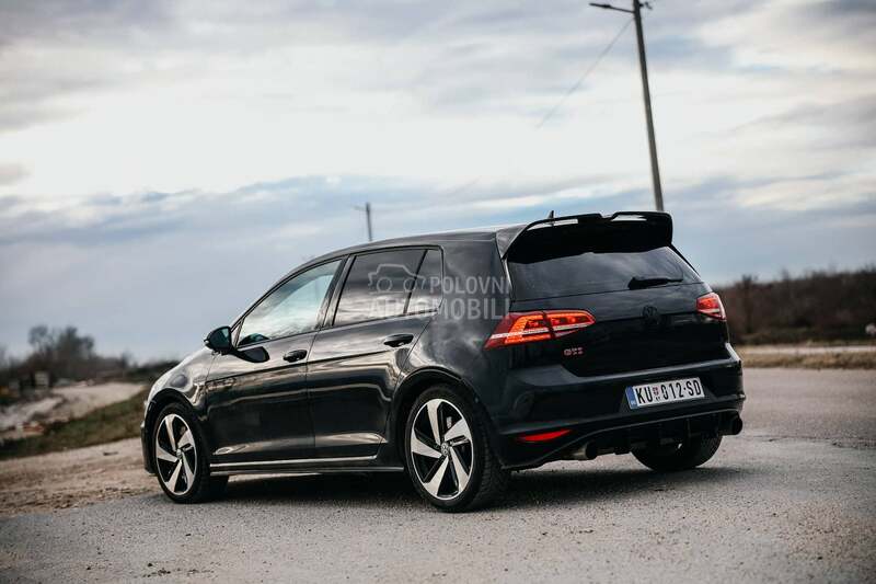 Volkswagen Golf 7 GTI Performance st1
