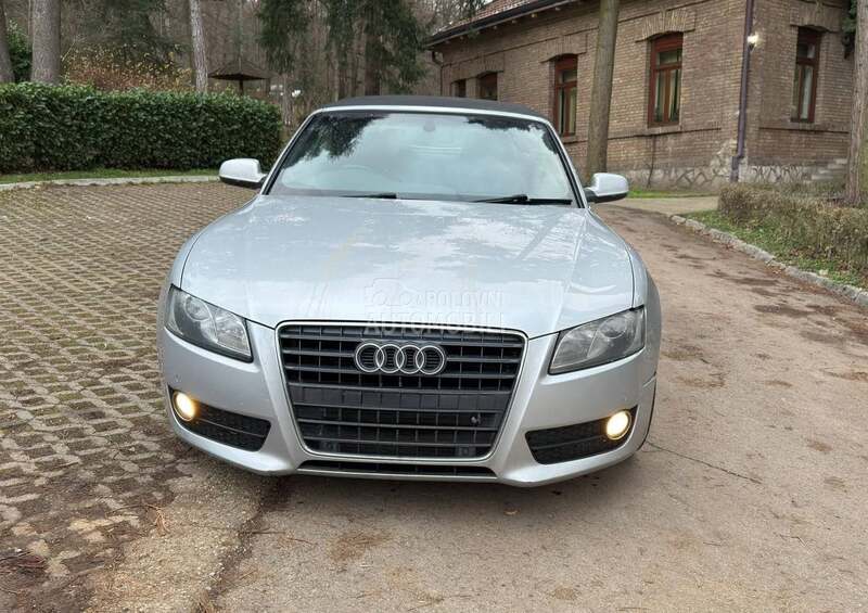 Audi A5 Kabrio -  kompletan auto u delovima