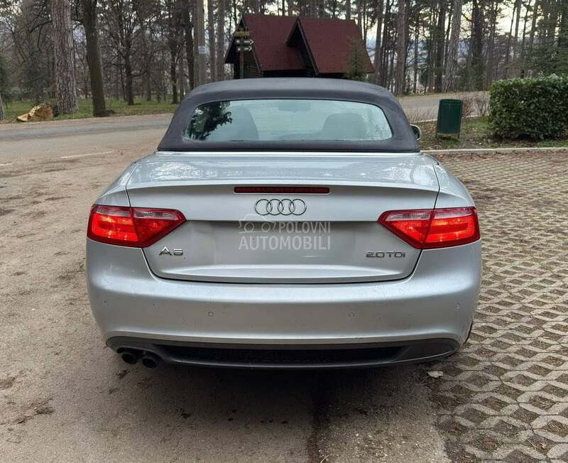 Audi A5 Kabrio -  kompletan auto u delovima