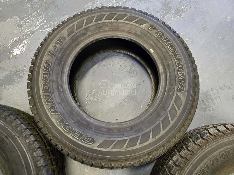 Yokohama 245/70 R16 Zimska