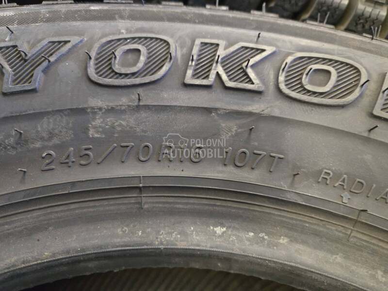 Yokohama 245/70 R16 Zimska