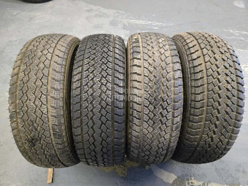 Yokohama 245/70 R16 Zimska