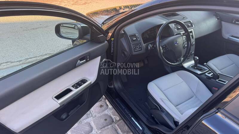 Volvo V50 2.0D A.U.T.O.M.A.T