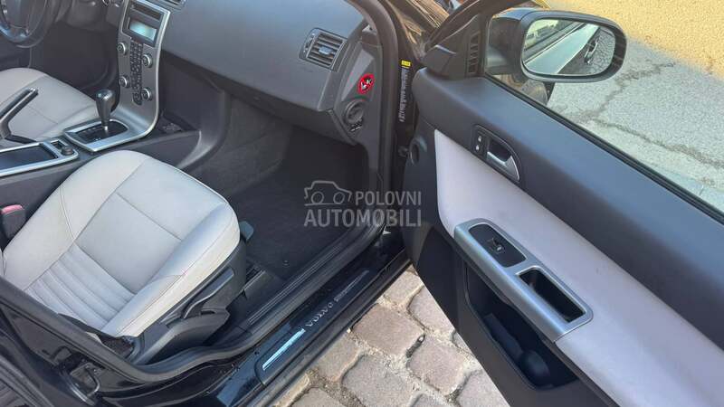 Volvo V50 2.0D A.U.T.O.M.A.T