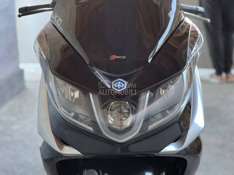 Piaggio X10 500