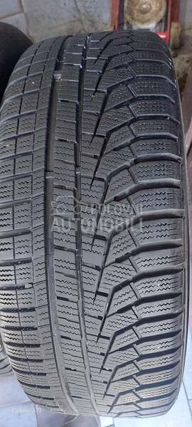Hankook 215/55 R17 Sve sezone