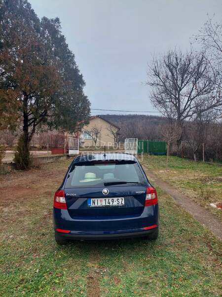 Škoda Rapid 
