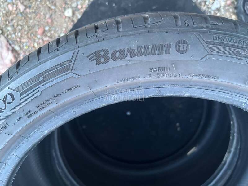 Barum 235/40 R18 Letnja
