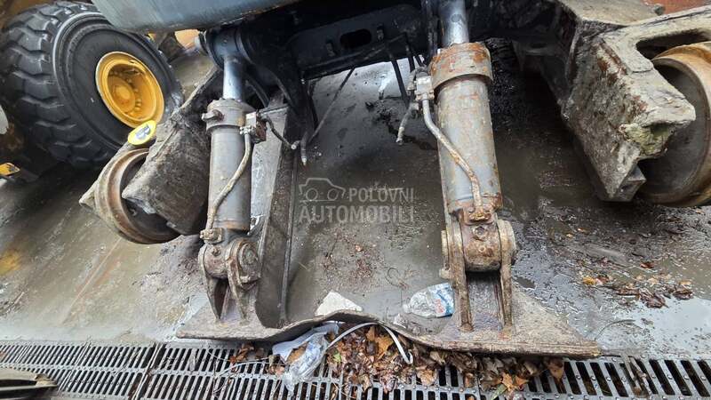 Levi cilindar pluga za Volvo bagere