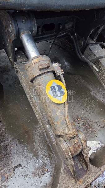 Desni cilindar pluga za Volvo bagere