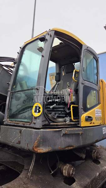 Kabina za Volvo bagere