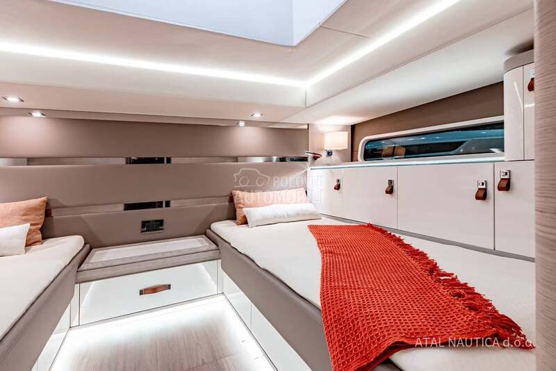 Level Yachts 43 ST