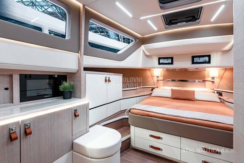 Level Yachts 43 ST