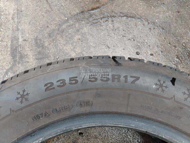 Dunlop 235/55 R17 Zimska