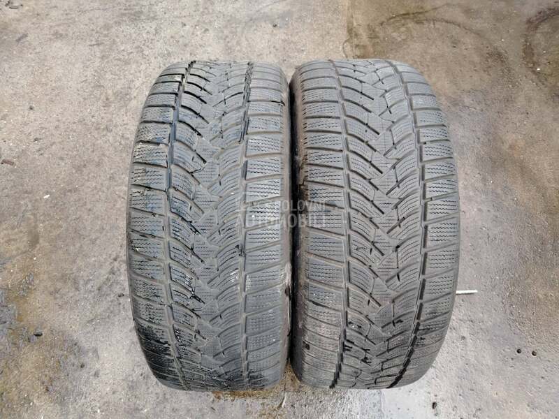 Dunlop 235/55 R17 Zimska