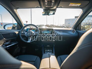 Mercedes Benz GLA 180 