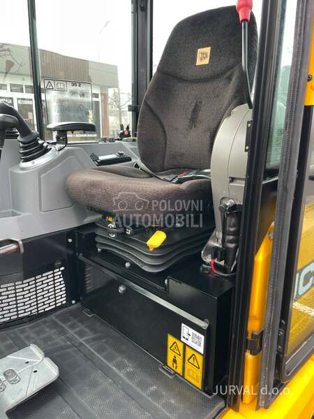 JCB 35Z 1