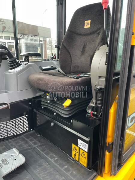 JCB 35Z 1