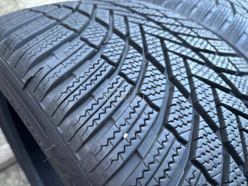 Bridgestone 255/40 R21 Zimska