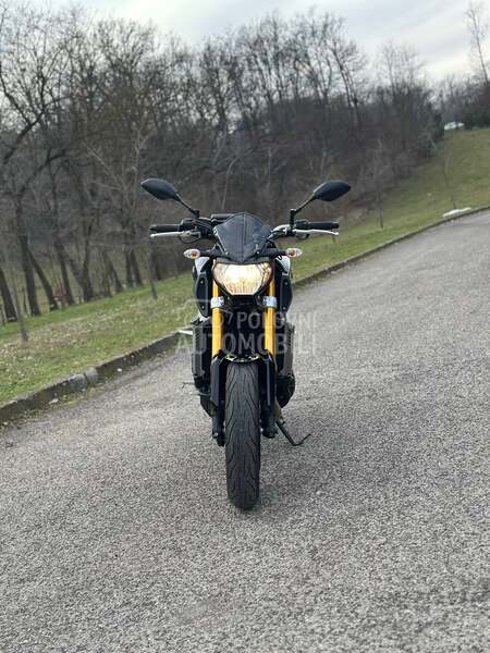 Yamaha mt 09