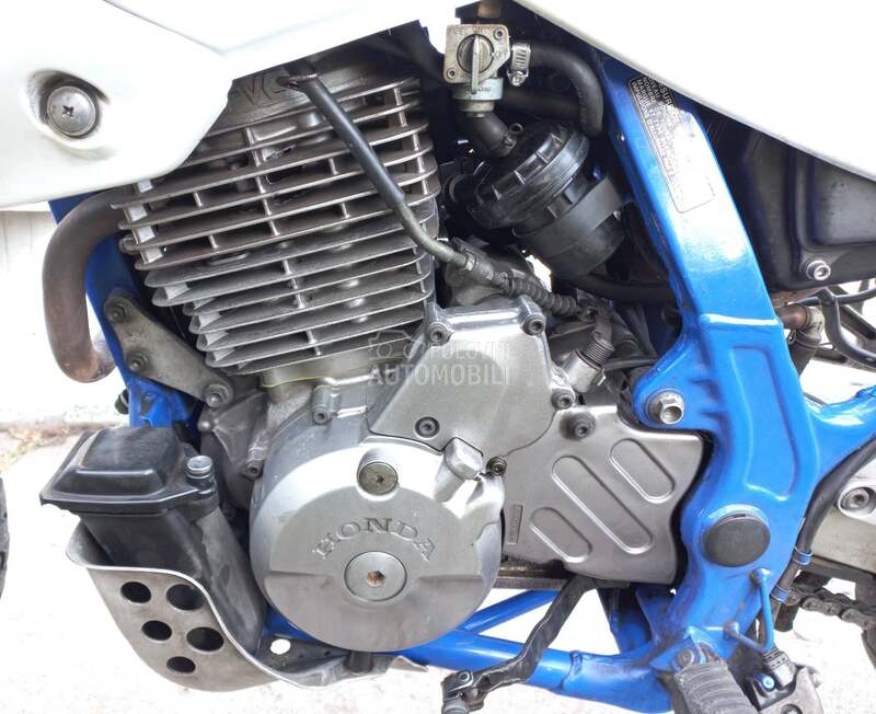 Honda NX650 Dominator