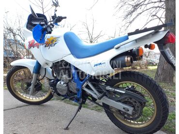 Honda NX650 Dominator