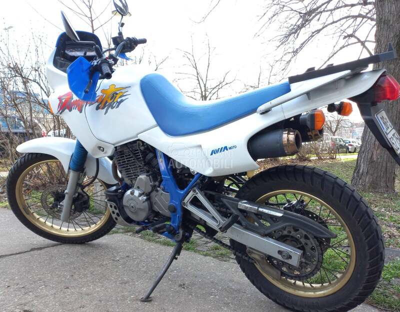 Honda NX650 Dominator