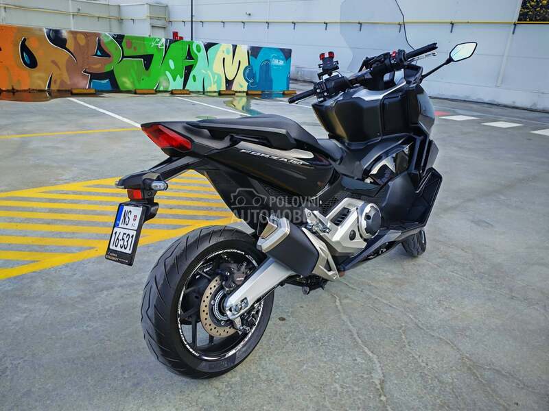 Honda FORZA 750