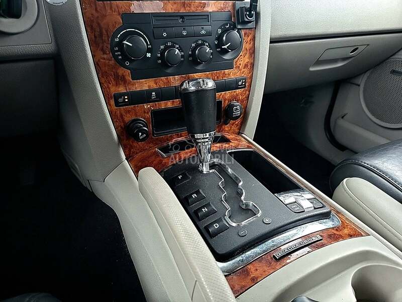 Jeep Commander 3.0 CRD/OVERLAND