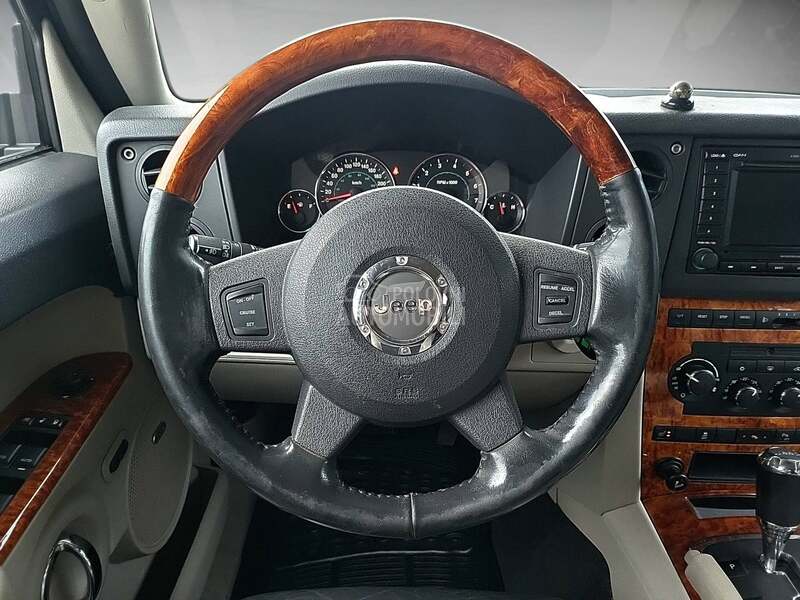 Jeep Commander 3.0 CRD/OVERLAND