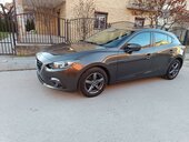 Mazda 3 1.5b  Skyactiv