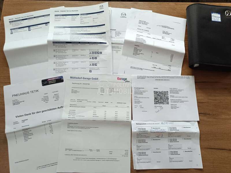 Mazda 3 1.5b  Skyactiv