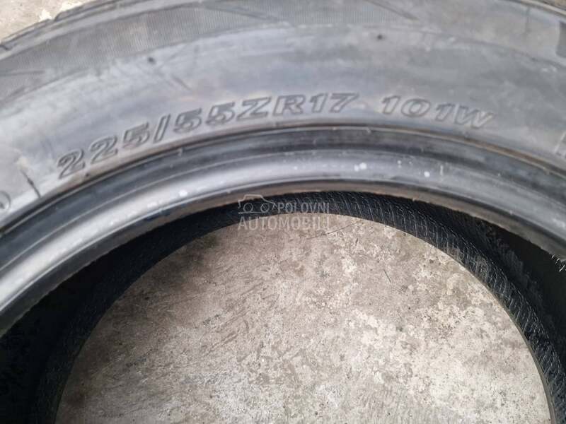 Nexen 225/55 R17 Letnja