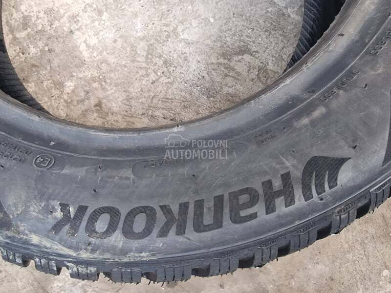 Hankook 185/60 R15 Zimska