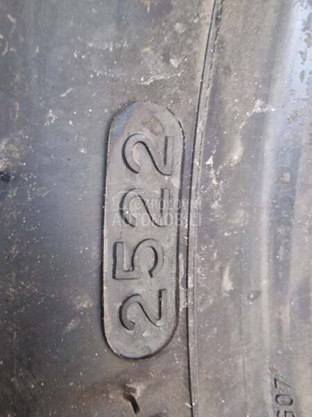 Hankook 185/60 R15 Zimska