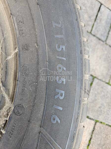 Dunlop 215/65 R16 Letnja